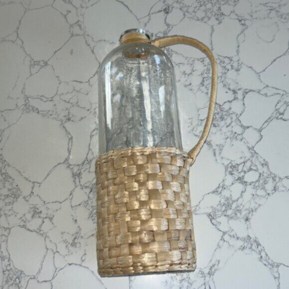 Wicker Vase Decor - Picture 1 of 3